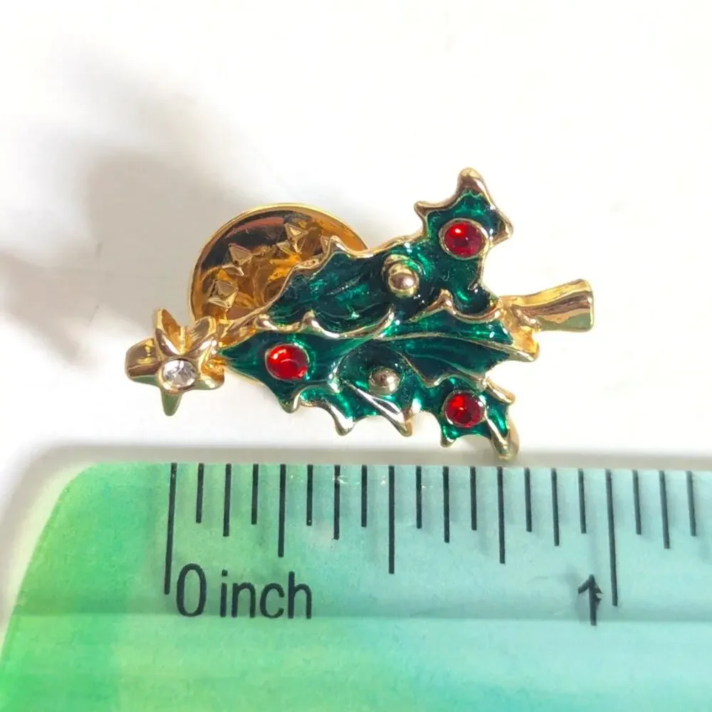 Vintage Estate Gold Tone Green Enamel Holiday Christmas Tree Lapel Pin Brooch